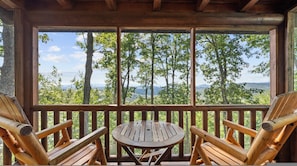 House | 3 bedrooms, high-speed internet - MTN Views Hot Tub Fire Pit Pool Table Games (Morganton)