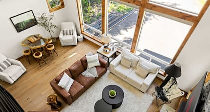 2 Homes Sleeps 22 Sauna Hot Tub Fire Pit