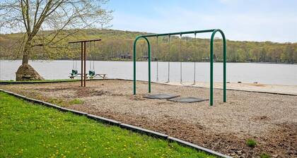 Poconos Pines Escape Sauna Hot Tub Playground