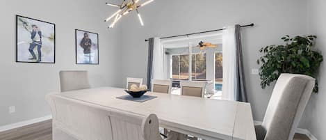House | 5 bedrooms, Internet