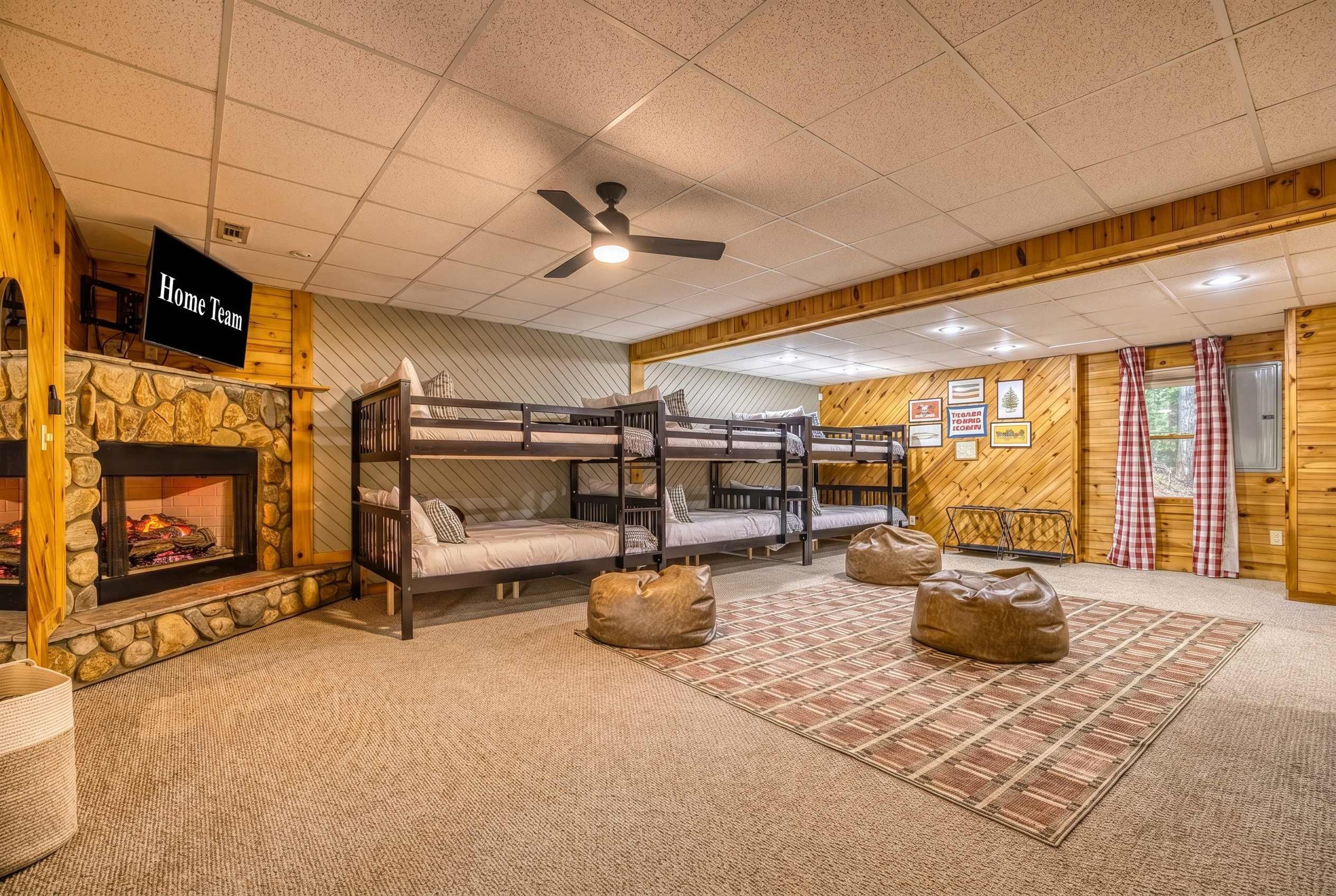 House | 5 bedrooms, high-speed internet