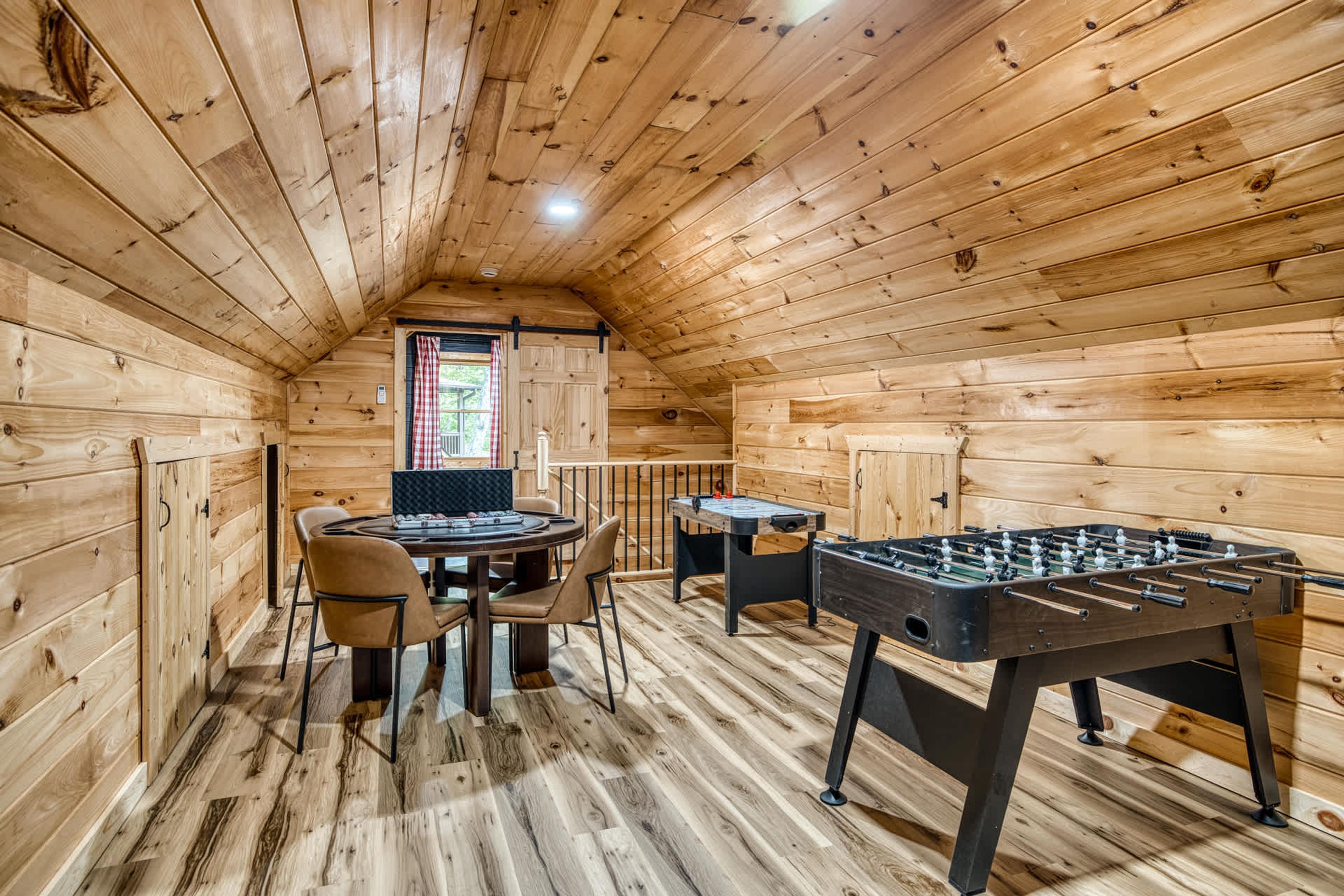5 habitaciones y acceso a internet 