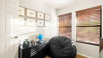 House | 3 bedrooms, high-speed internet