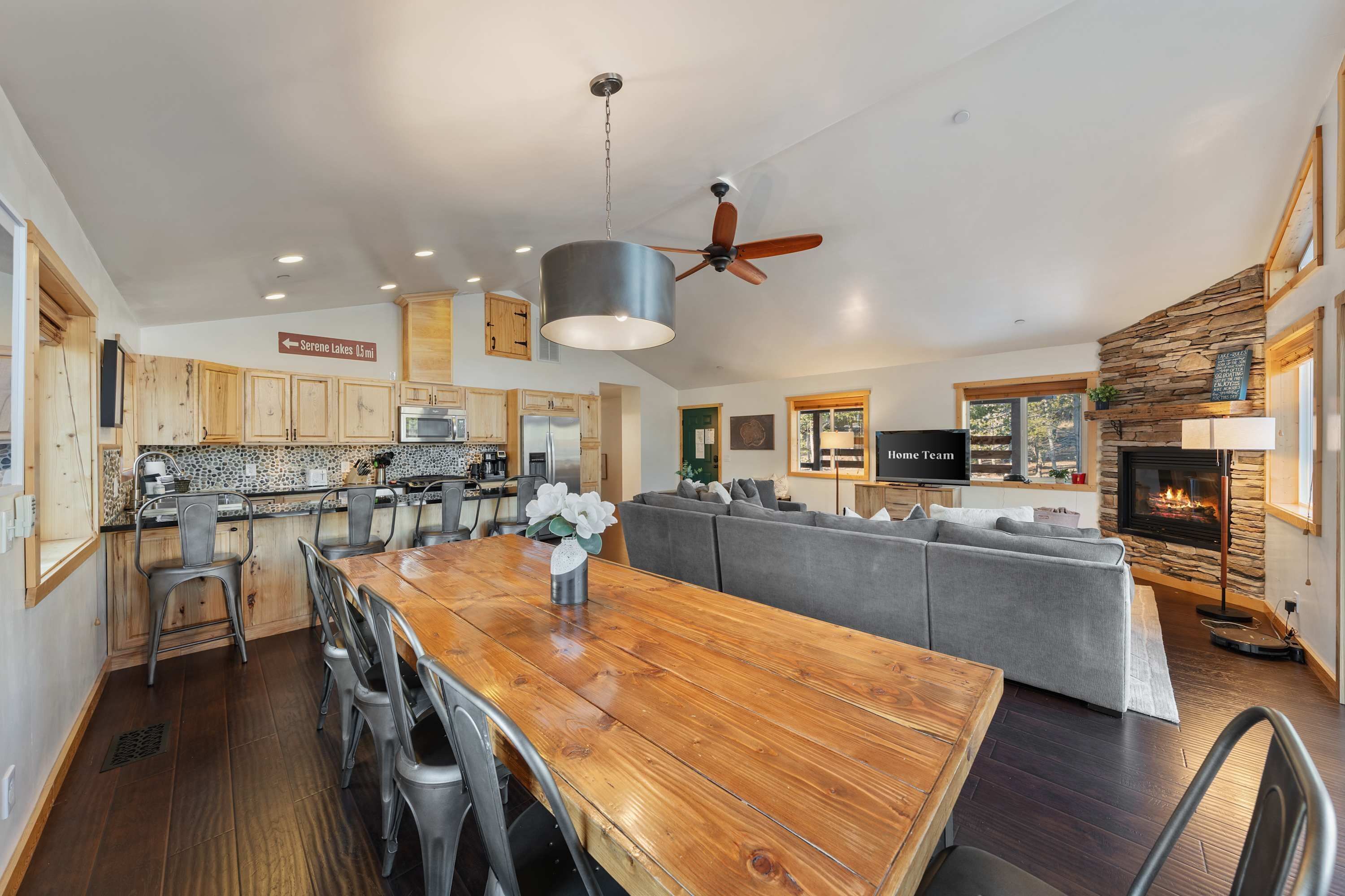 House | 4 bedrooms, high-speed internet