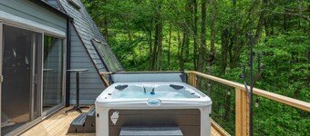 Mountain Views Private Sauna Wet Bar Hot Tub