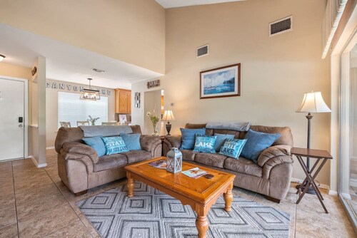 Canyon Lake Escape Pool Balcony Pet Friendly