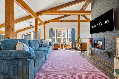 Mtn Views Stargazing Dome Hot Tub Sleeps 20