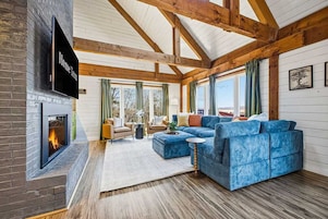 House | 5 bedrooms, high-speed internet