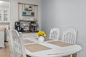 Ferienhaus | 4 Schlafzimmer, Internetzugang