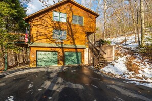 House - Mtn Retreat Movie Theater Arcade Hot Tub Slps 10 (McGaheysville)