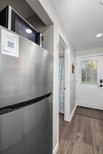 Downtown Kimmswick Studio Newly Renovated