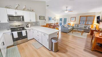 House | 4 bedrooms, high-speed internet