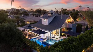 House | 3 bedrooms, Internet - Luminosity Escape Pool Hot Tub Dog-friendly (Scottsdale)
