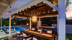 House | 3 bedrooms, Internet - Luminosity Escape Pool Hot Tub Dog-friendly (Scottsdale)