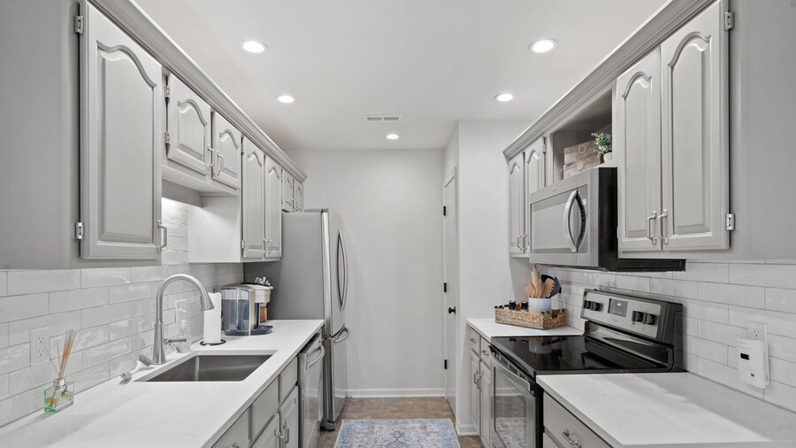 1 5 Miles to Mizzou Spacious Updated Home