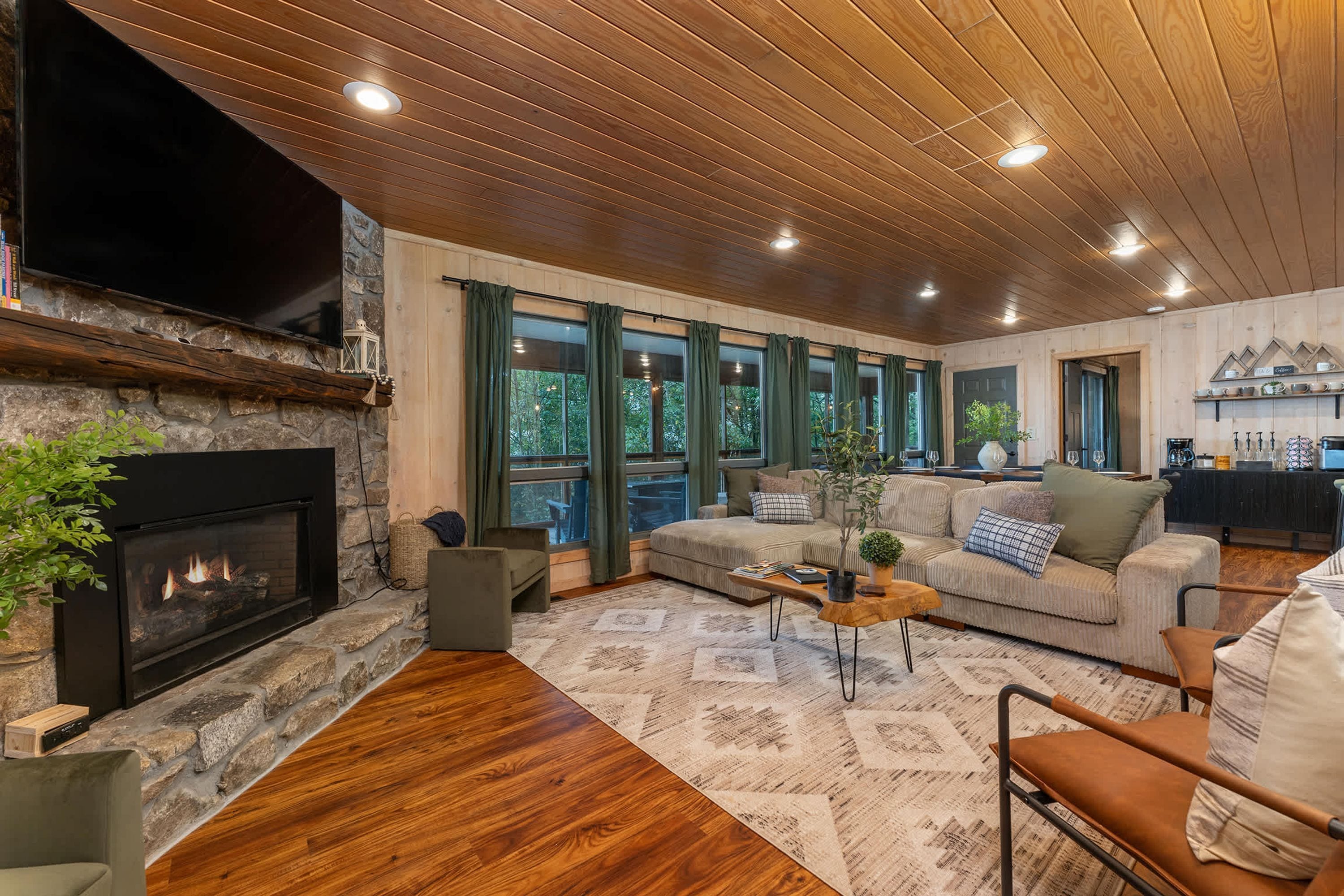 House | 4 bedrooms, high-speed internet