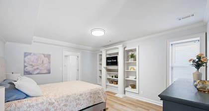 Sleeps 29 Pool Tiki Bar Hot Tub Gym Dogs Welcome