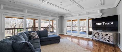 House | 6 bedrooms, Internet