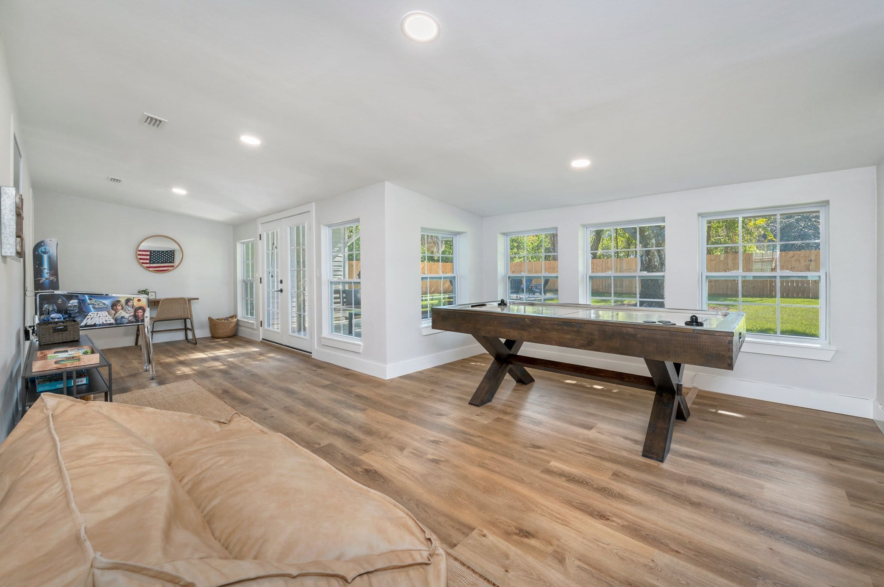 House | 4 bedrooms, high-speed internet