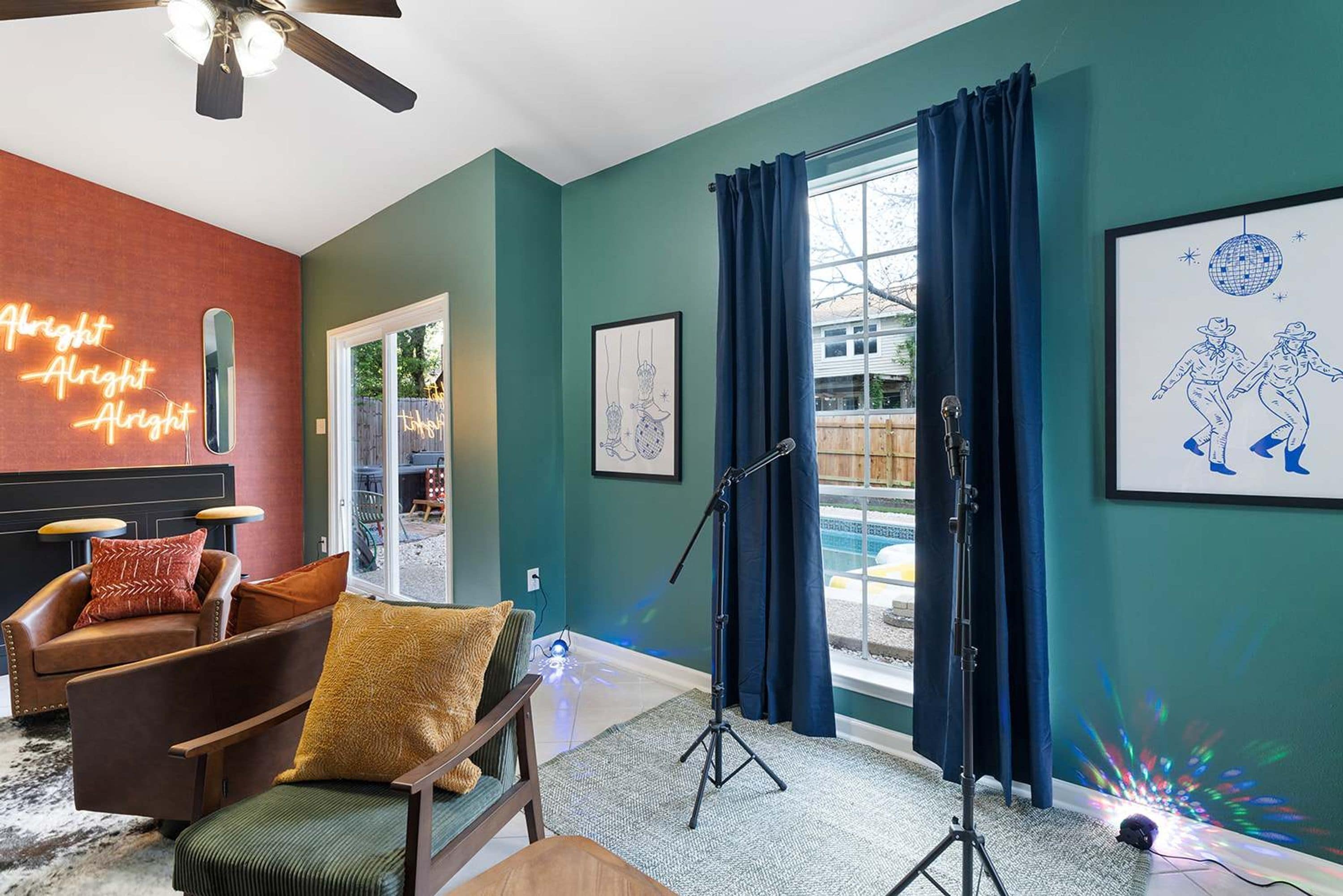 House | 4 bedrooms, high-speed internet