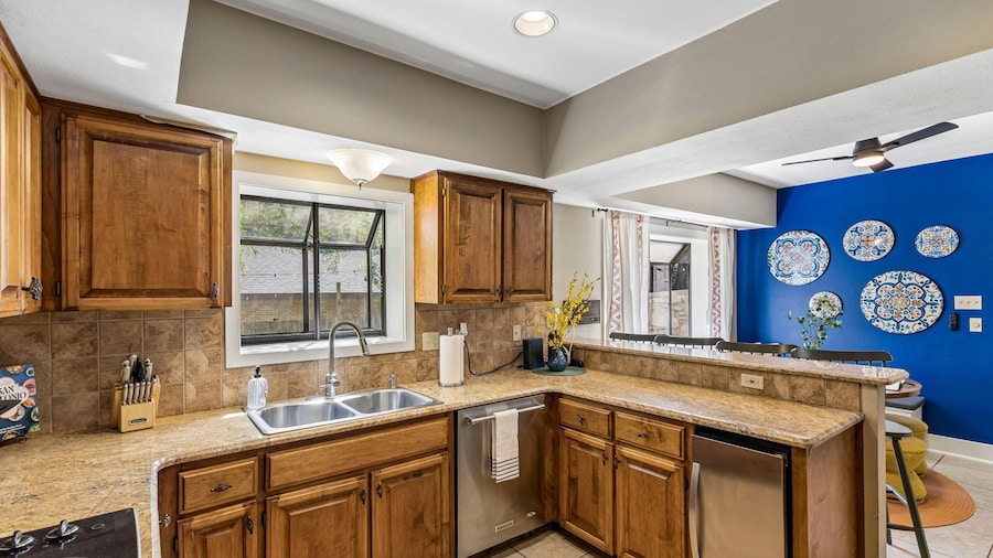 The Haven on Twisted Wood 4BR 3BA Sleeps 12