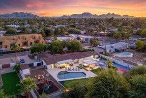 Room - The Scottsdale Social Basketball Pool Sleeps 18 (Scottsdale)