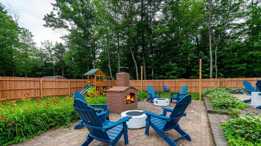 Mountain Getaway Outdoor Games Sauna Hot tub