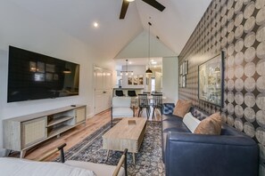 Ảnh chưa phân loại, 2 trong số 31 ảnh, nút