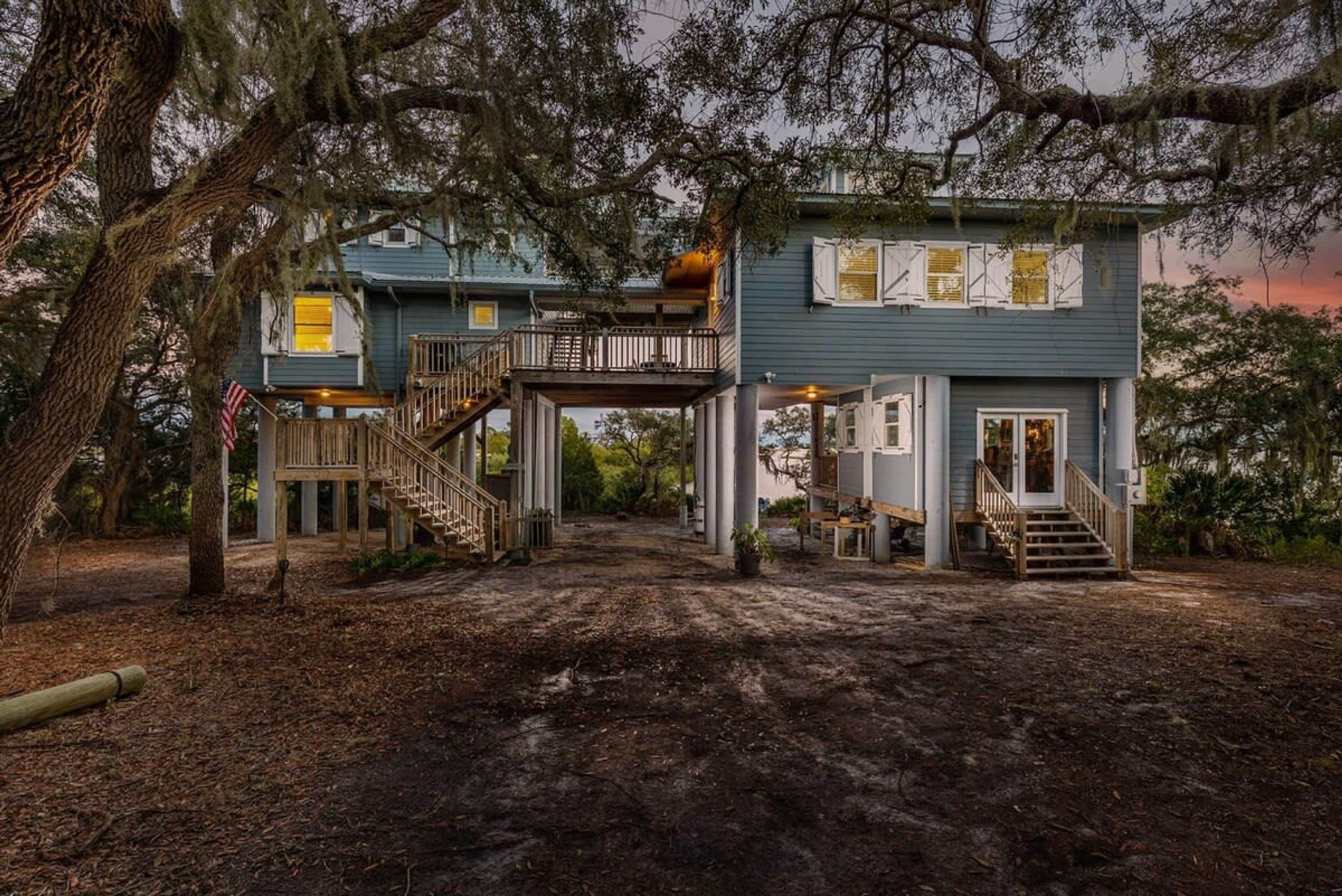 House | 3 bedrooms, high-speed internet