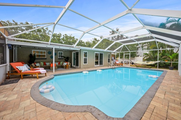 House | 7 bedrooms, desk, high-speed internet