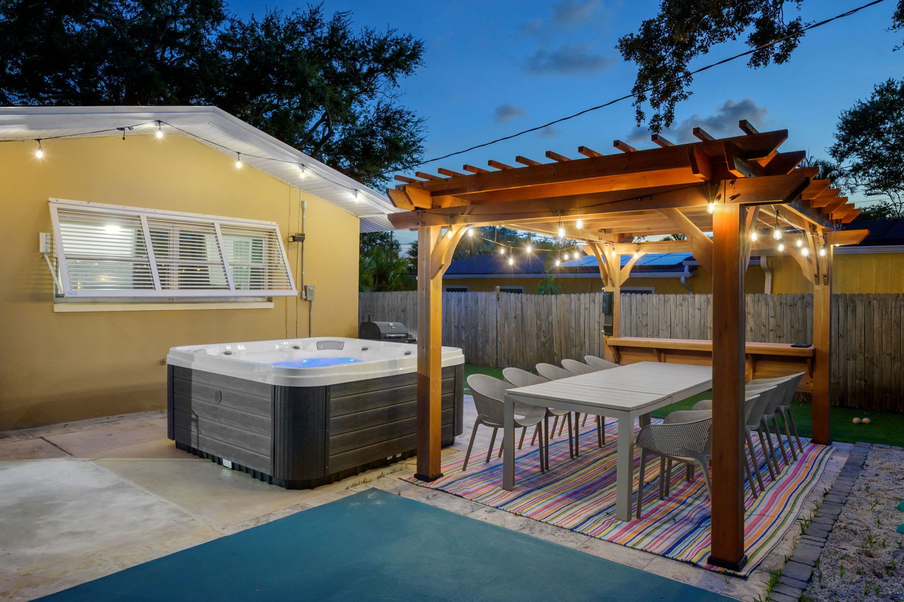 House | 4 bedrooms, high-speed internet