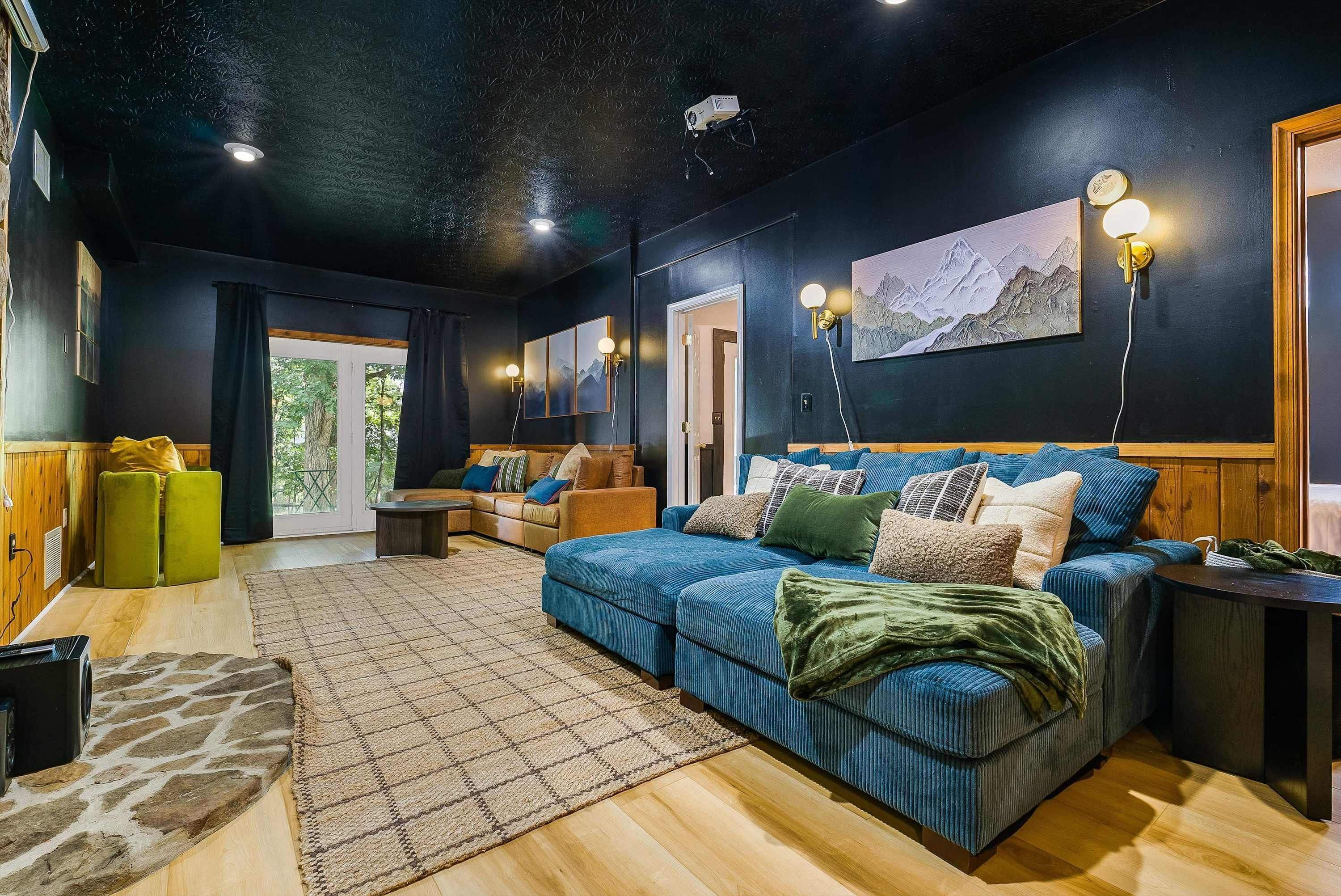 House | 6 bedrooms, high-speed internet