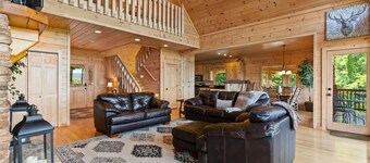 Stunning Mtn Views Sleeps 10 Hot Tub Game Room