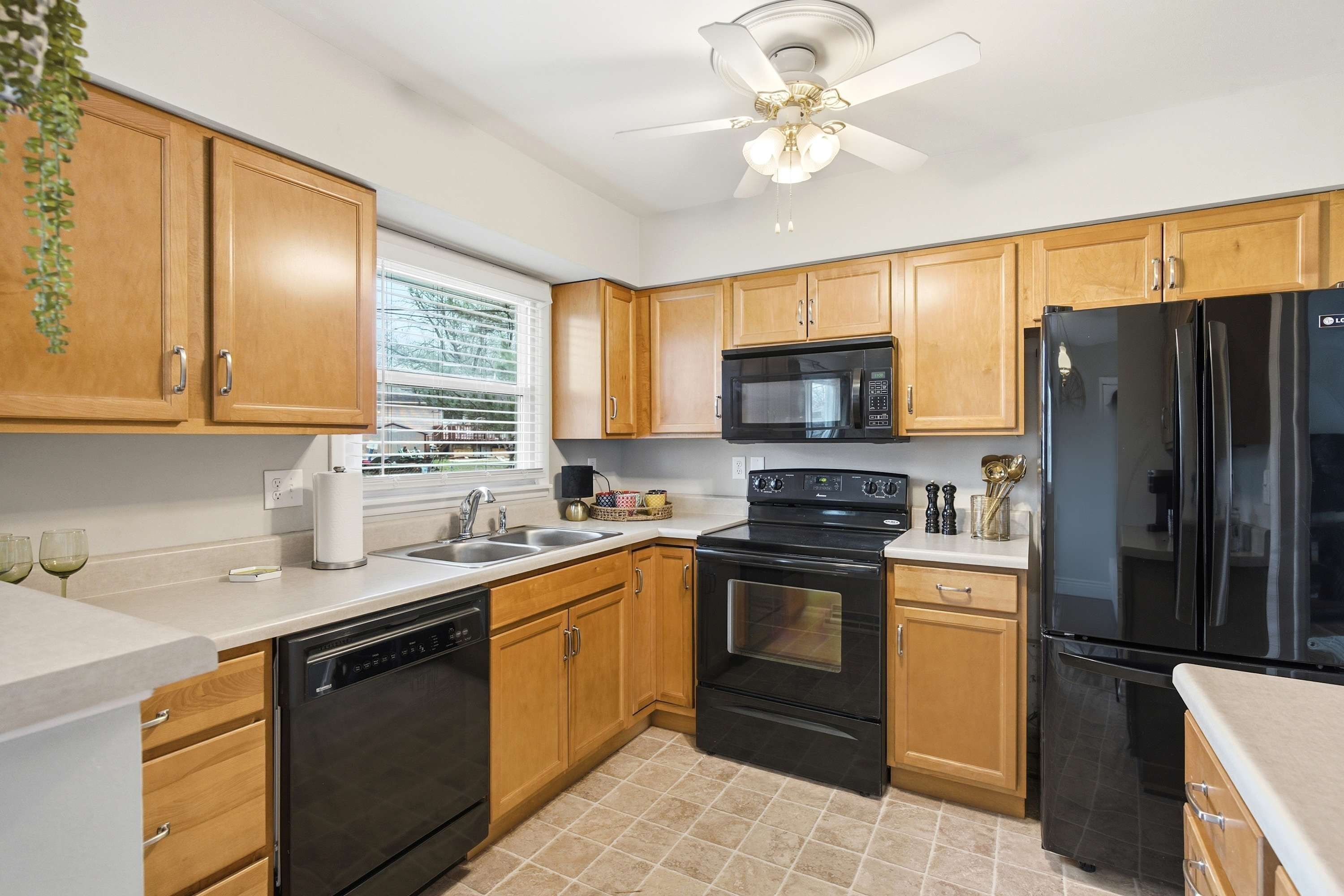 House | 3 bedrooms, high-speed internet