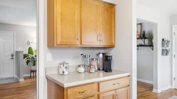 House | 3 bedrooms, high-speed internet