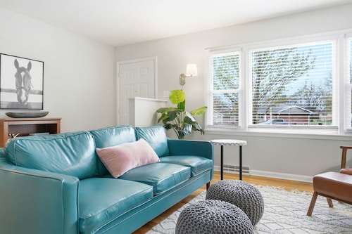 Modern Home Sleeps 6 Near Downtown Mizzou