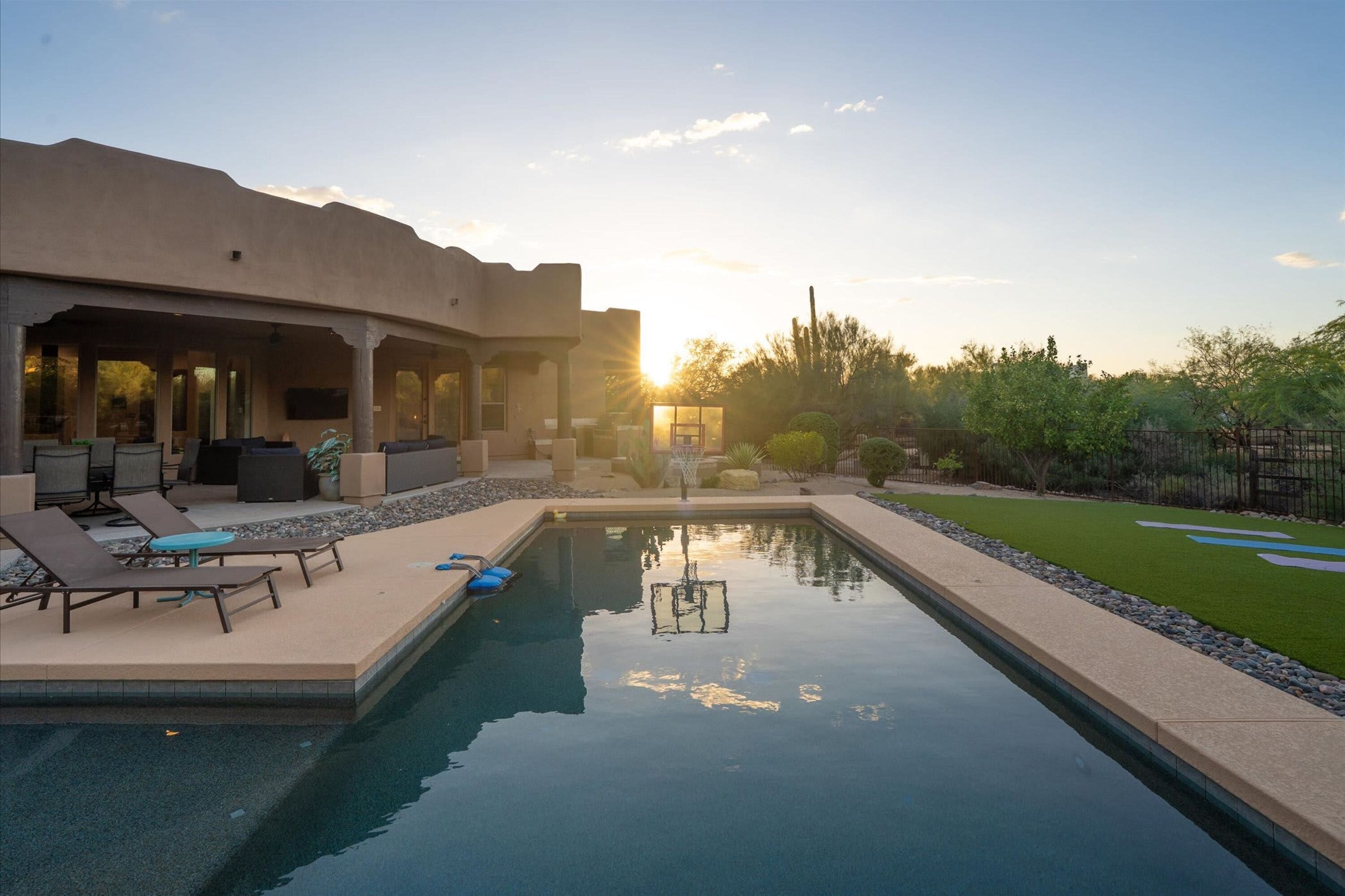 House | 5 bedrooms, high-speed internet