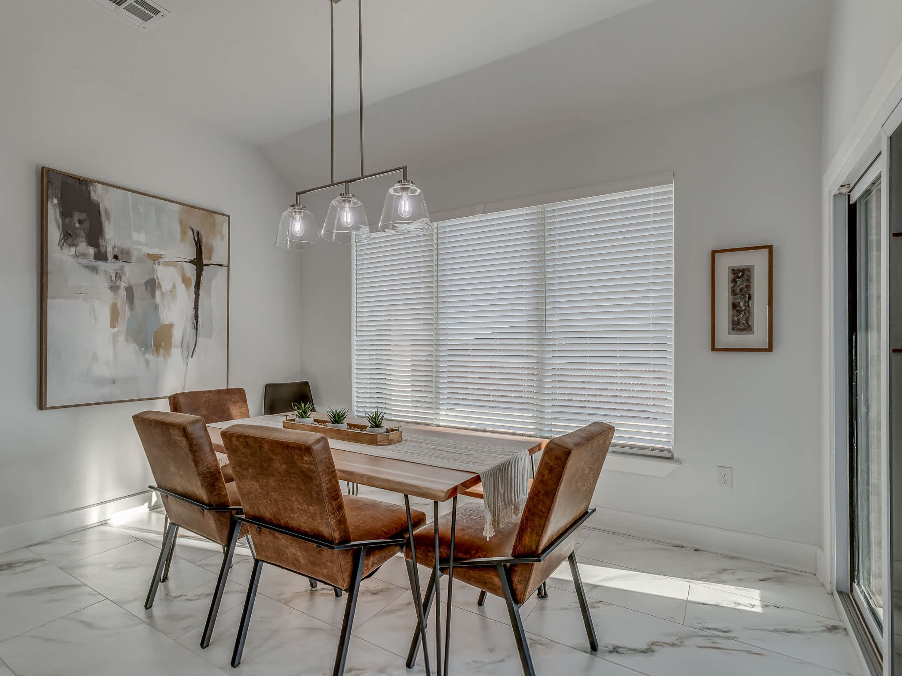 House | 3 bedrooms, high-speed internet