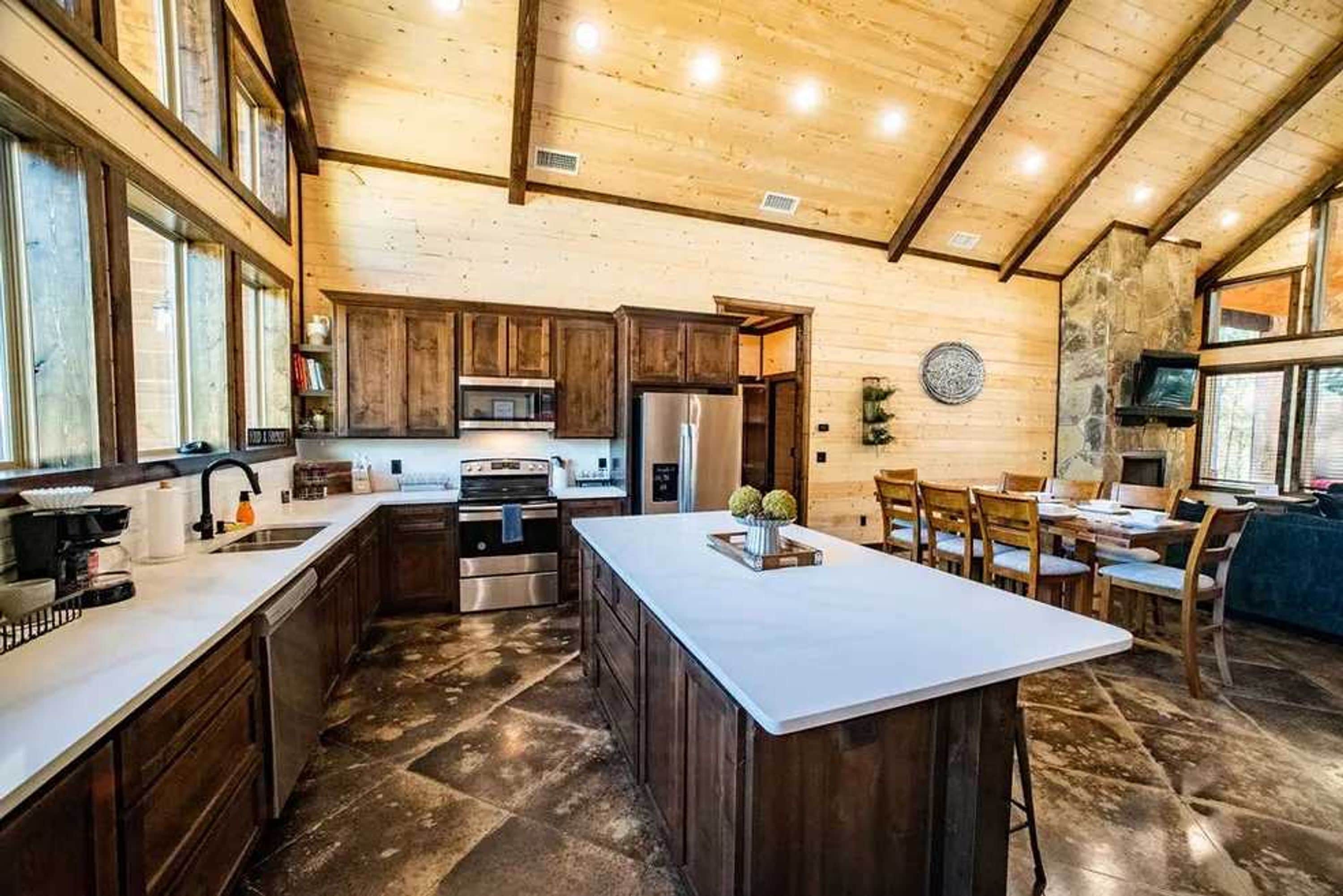 House | 5 bedrooms, high-speed internet