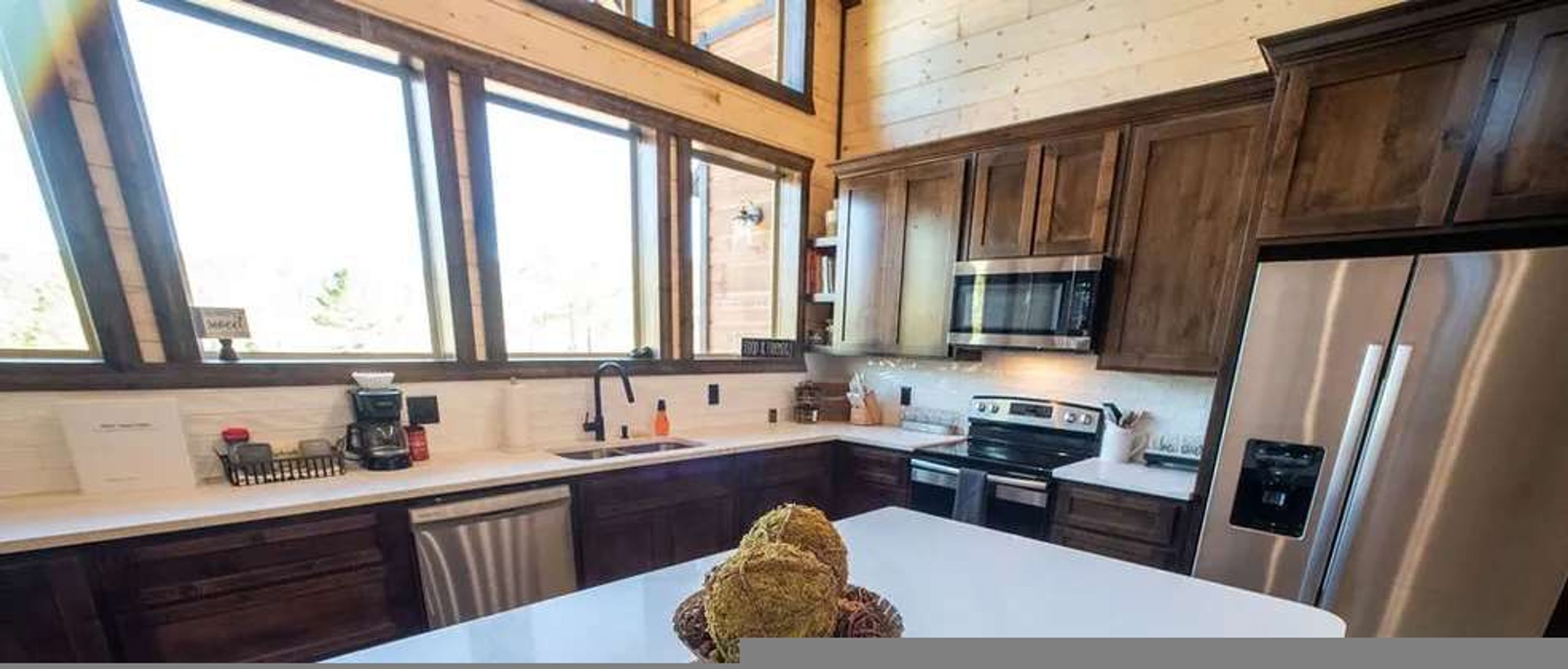 House | 5 bedrooms, high-speed internet