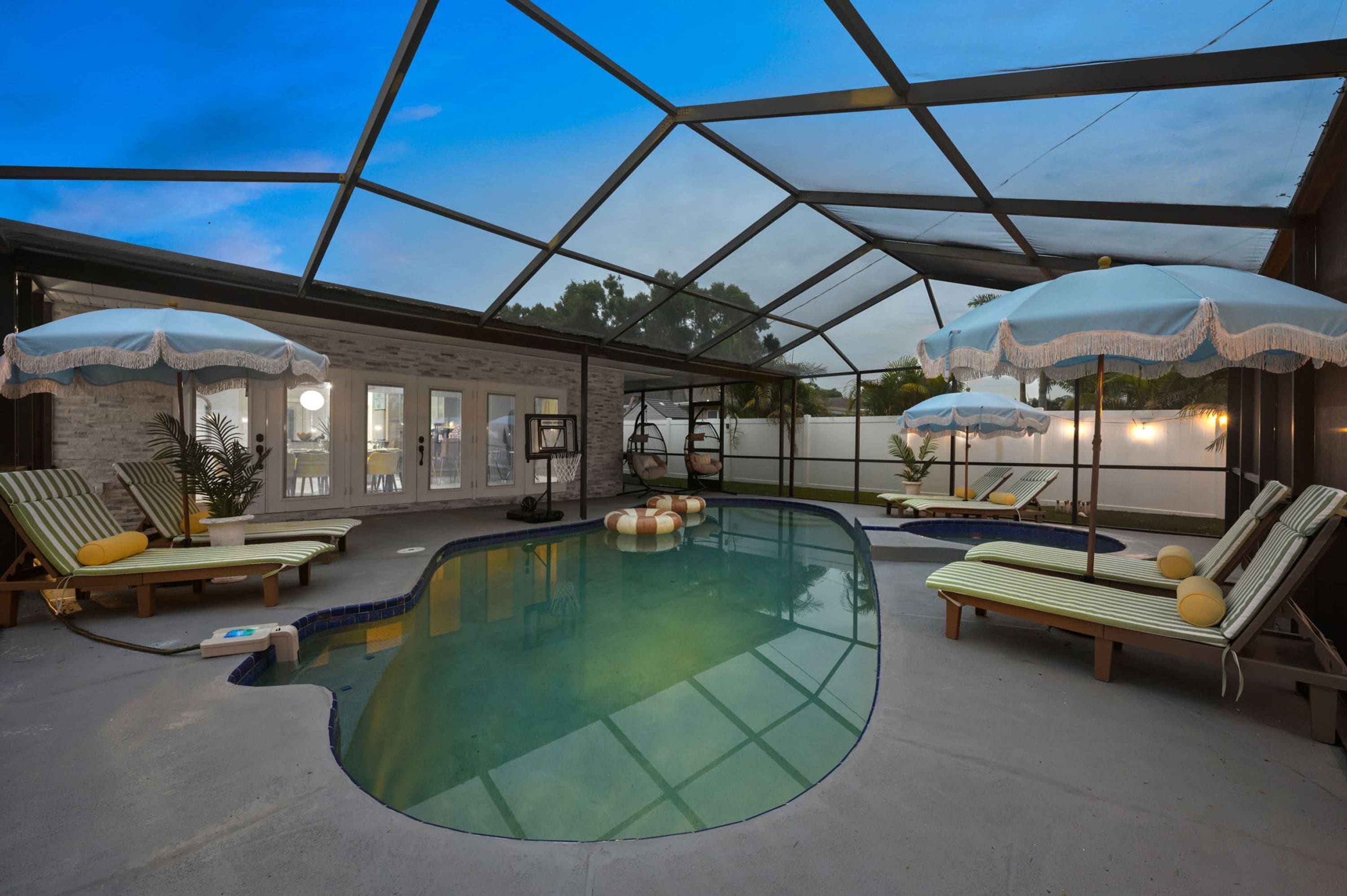 House | 4 bedrooms, Internet