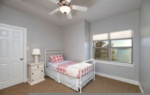 House | 7 bedrooms, Internet - Lake Bridgeport House Dock Basketball (Chico)