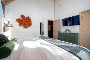 Room - Hoch-a-frame Cabin I Sauna-hot Tub-firepit (Broken Bow)
