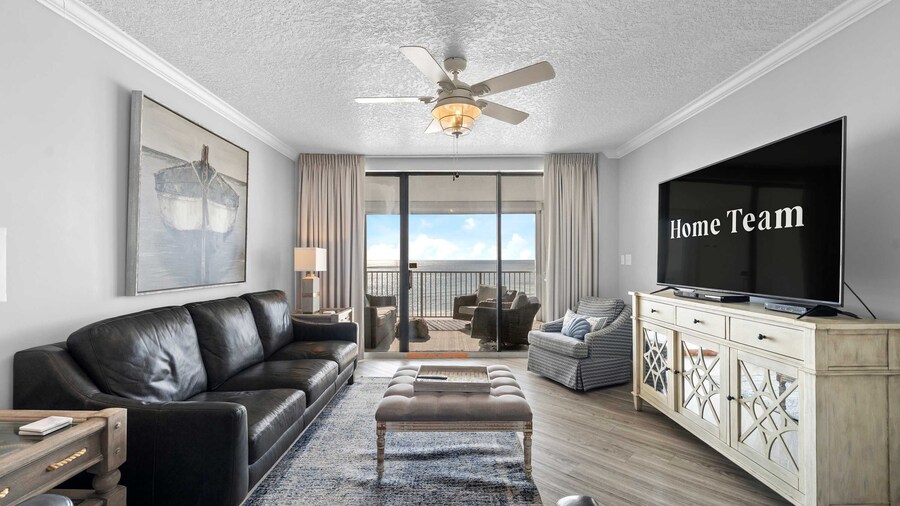 Beach Front 7th Floor Views Pools Hot Tub