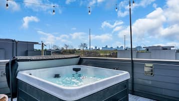 House | 4 bedrooms, Internet