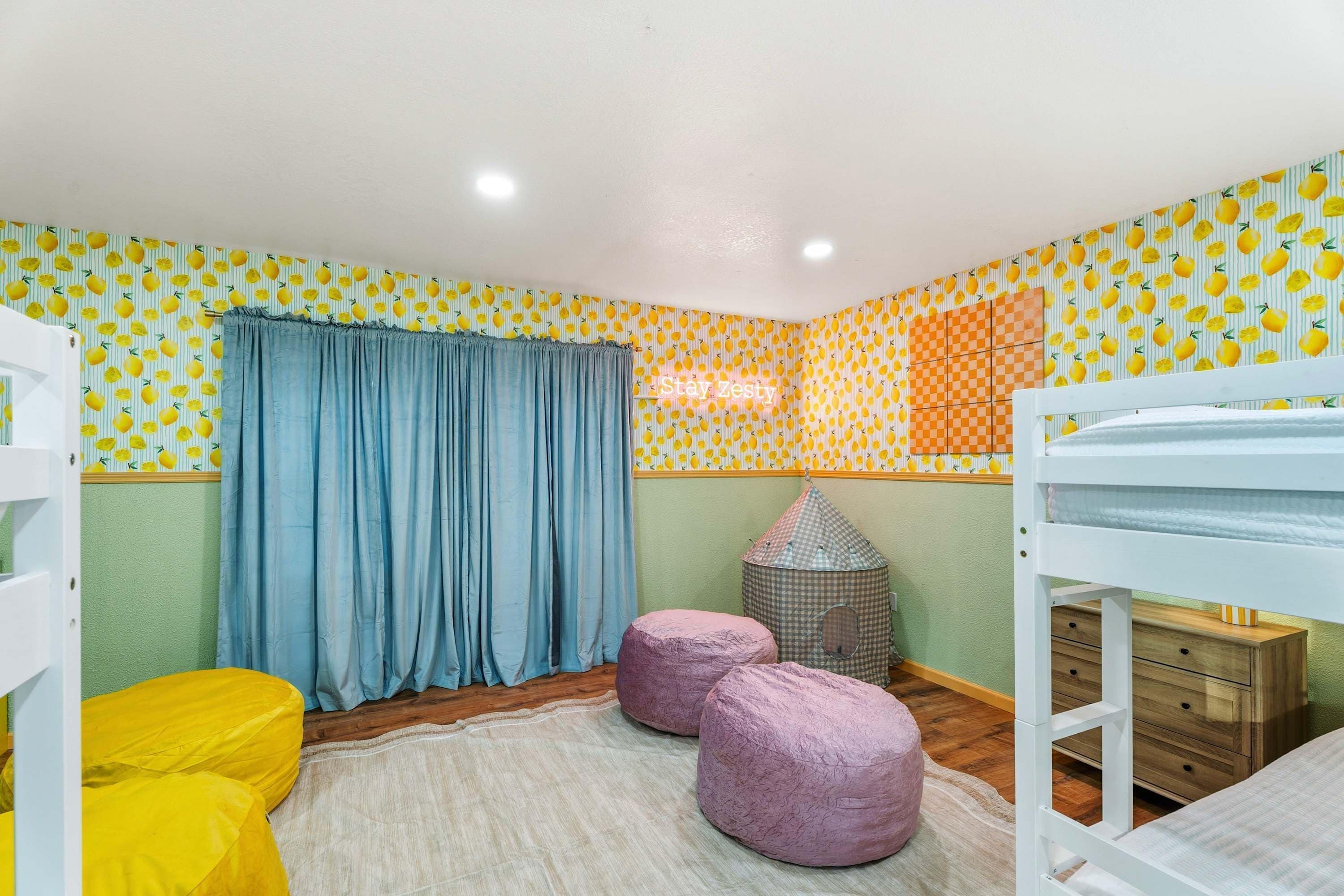 House | 4 bedrooms, high-speed internet