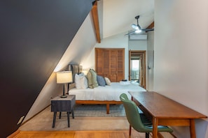 House | 4 bedrooms, Internet - Mountain Retreat Views Sauna Hot Tub Arcade (Mars Hill)