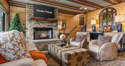 Epic Mountain Views Hot Tub Games and Firepit