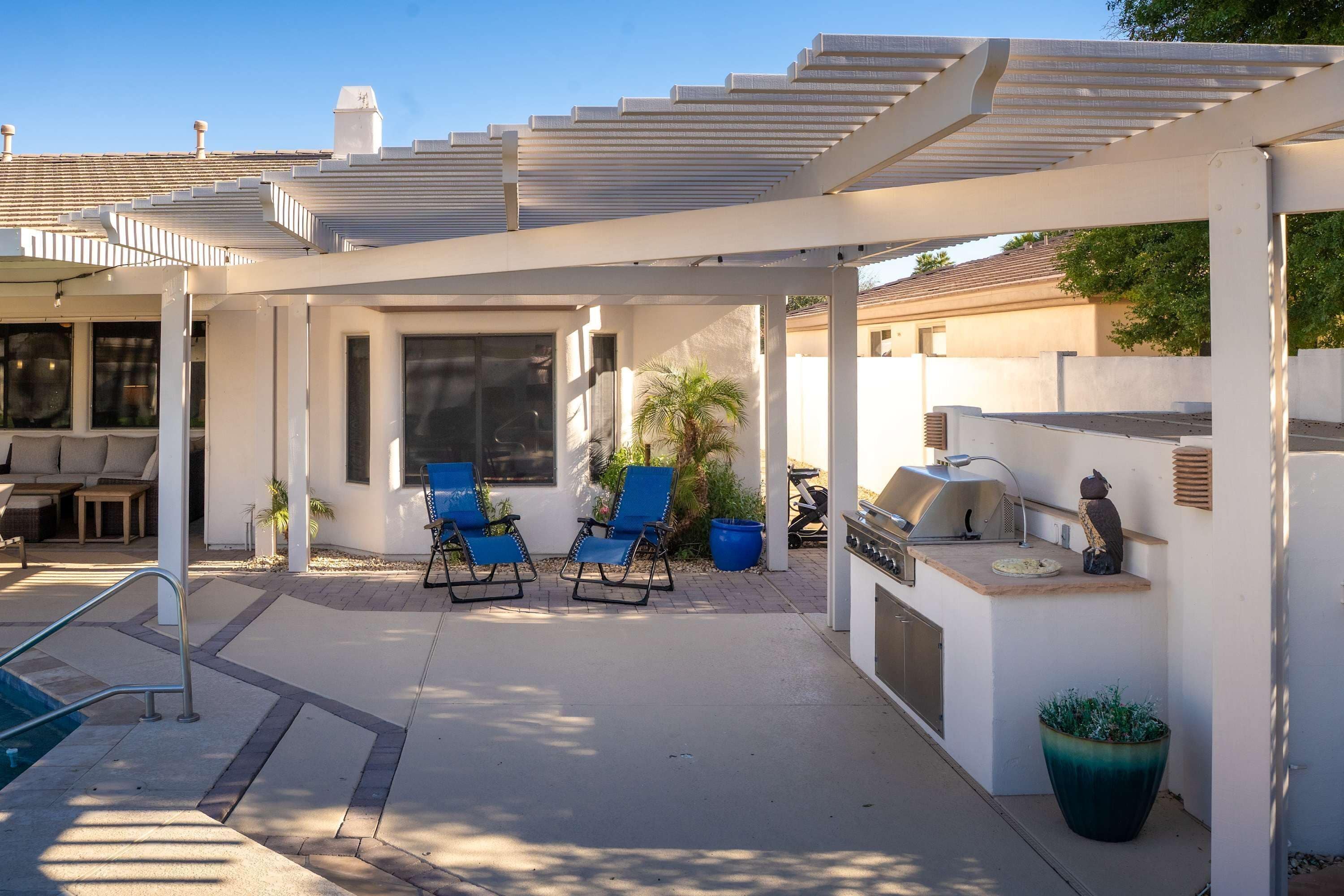 House | 5 bedrooms, high-speed internet