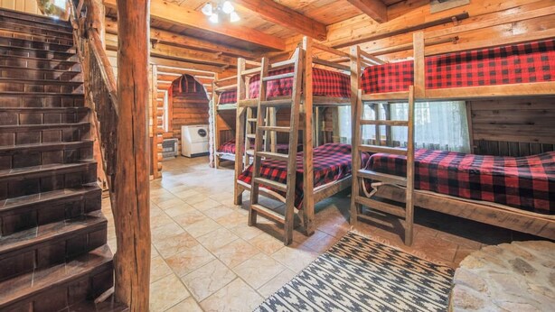 House - Lakeside Cabin - 2 Fireplaces-hot Tub Sauna Games (Mars Hill)